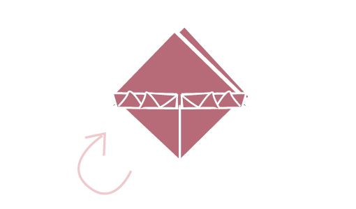 plier des serviettes éventail à plat étape 6