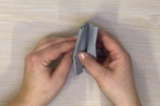 servet-demi-eventail-etape-1 technique de pliage servet demi eventail etape 1