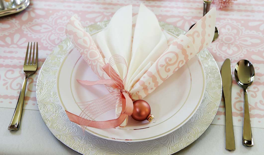 Vouwtechniek Trendy Rose stap 2 Servet vouwen Trendy Rose stap1