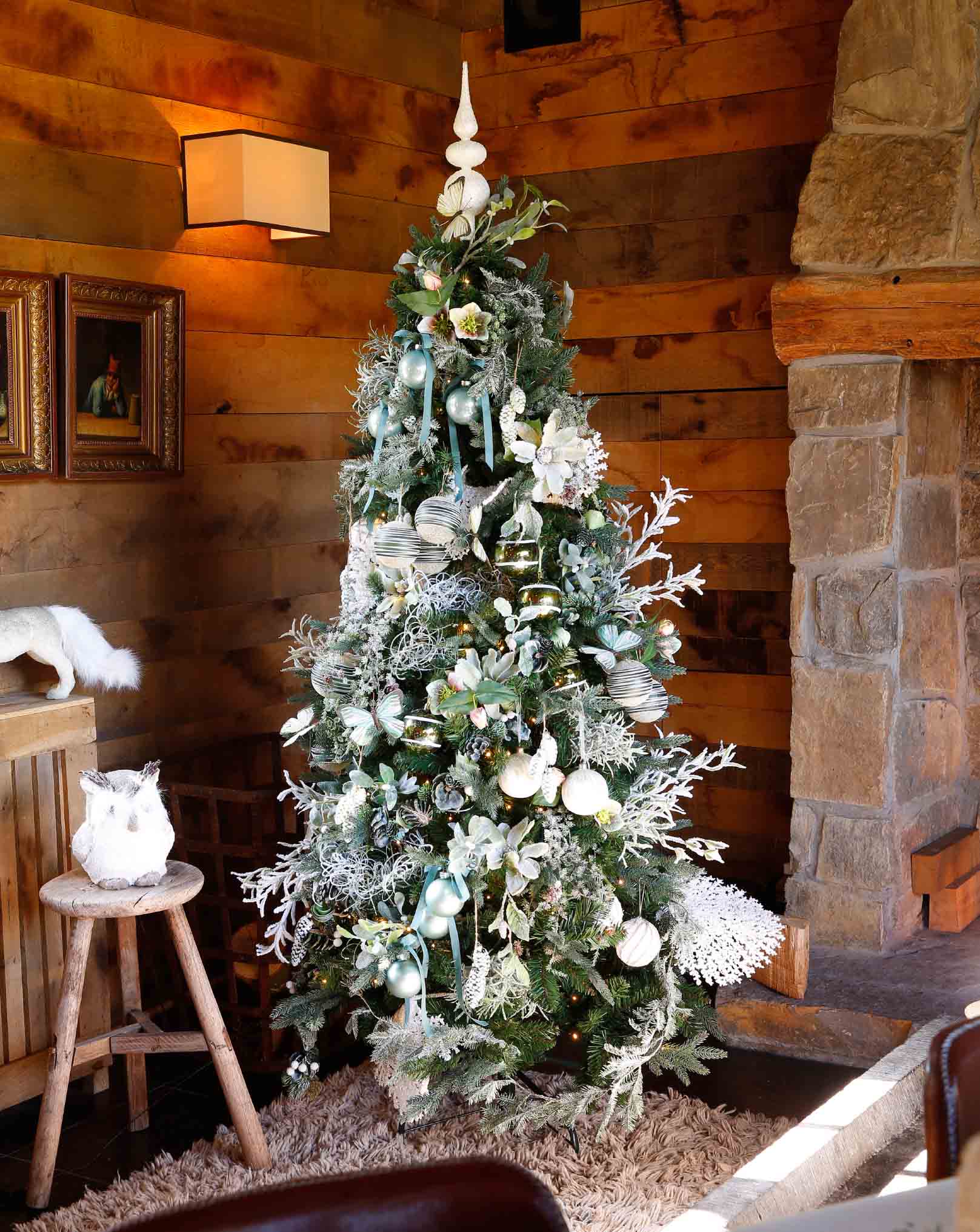 kerstboom met groen en wit