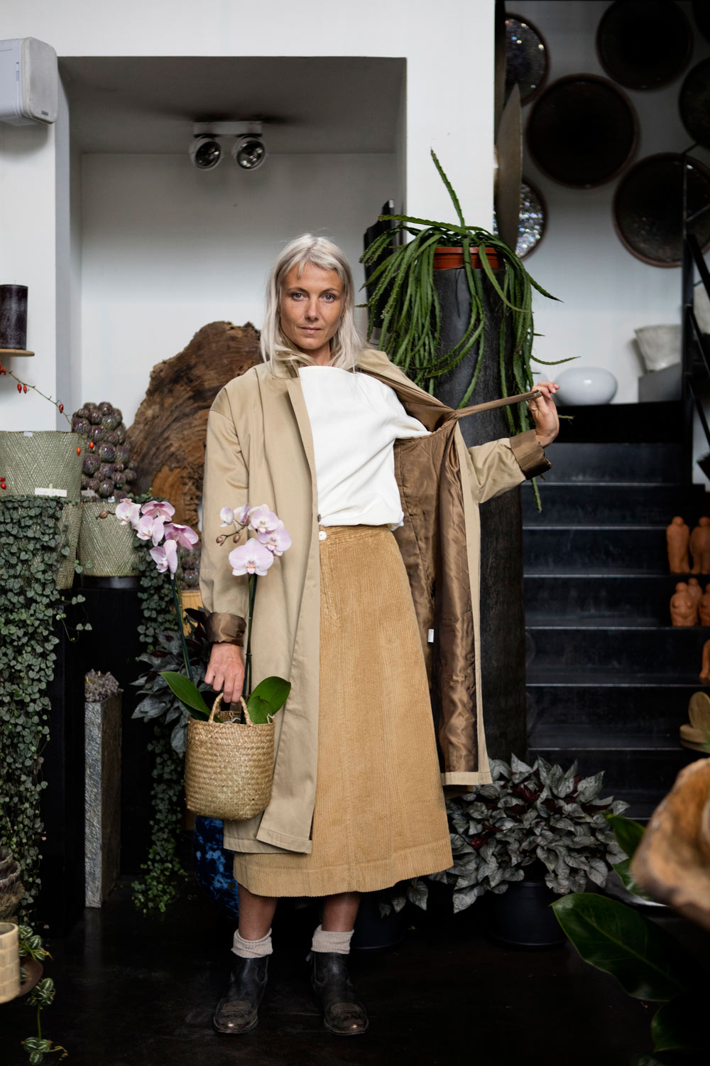 AW17 | buy Standalone, Rue Blanche, Masscob and Golden Goose Deluxe Brand at TWIGGY Standalone coat, Rue Blanche top, Masscob skirt, Golden Goose Deluxe Brand boots