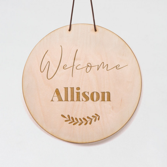 MIJN ONTWERP Rond houten naamplaatje en takje gelaserd 1Size