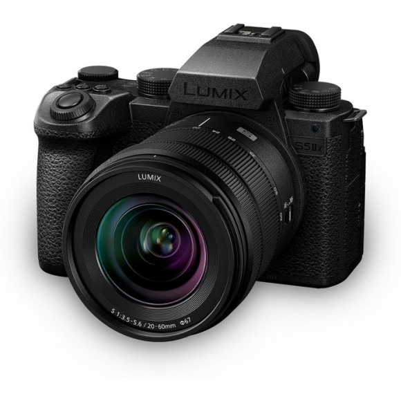 Panasonic Lumix DC-S5 M2 X + Lumix S 20-60mm F/3.5-5.6 + Lumix S 50mm F/1.8