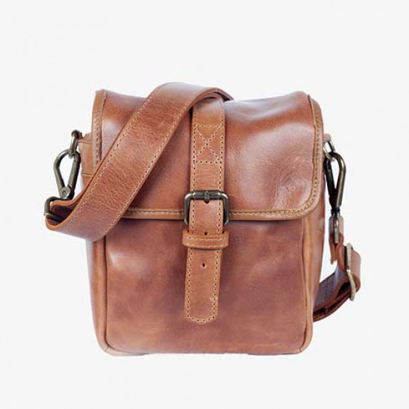 Bronkey Berlin Camera bag Full leather tanned Color