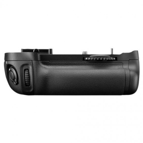 NIKON MB-D14