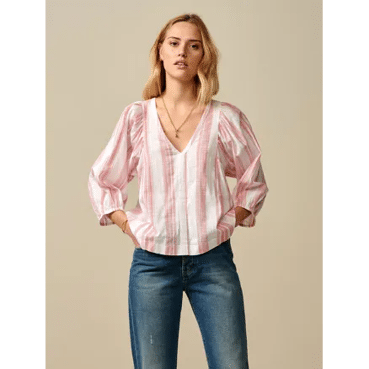 Vrouw met Bellerose kleding