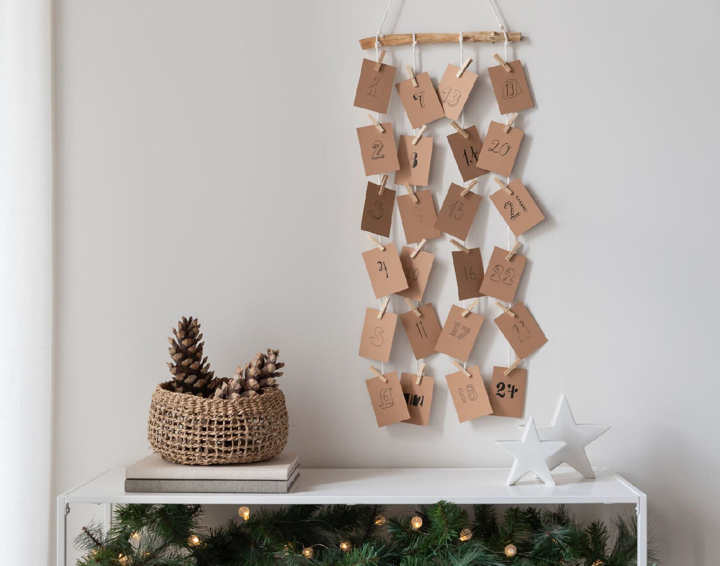 HAVN Calendrier De L'Avent à Remplir Soi-Même - 24 Sacs En Toile De Jute Réutilisables Avec Pinces - DIY Noël