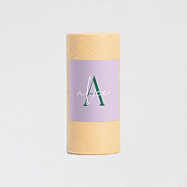 Vierkante naamsticker paars met initiaal