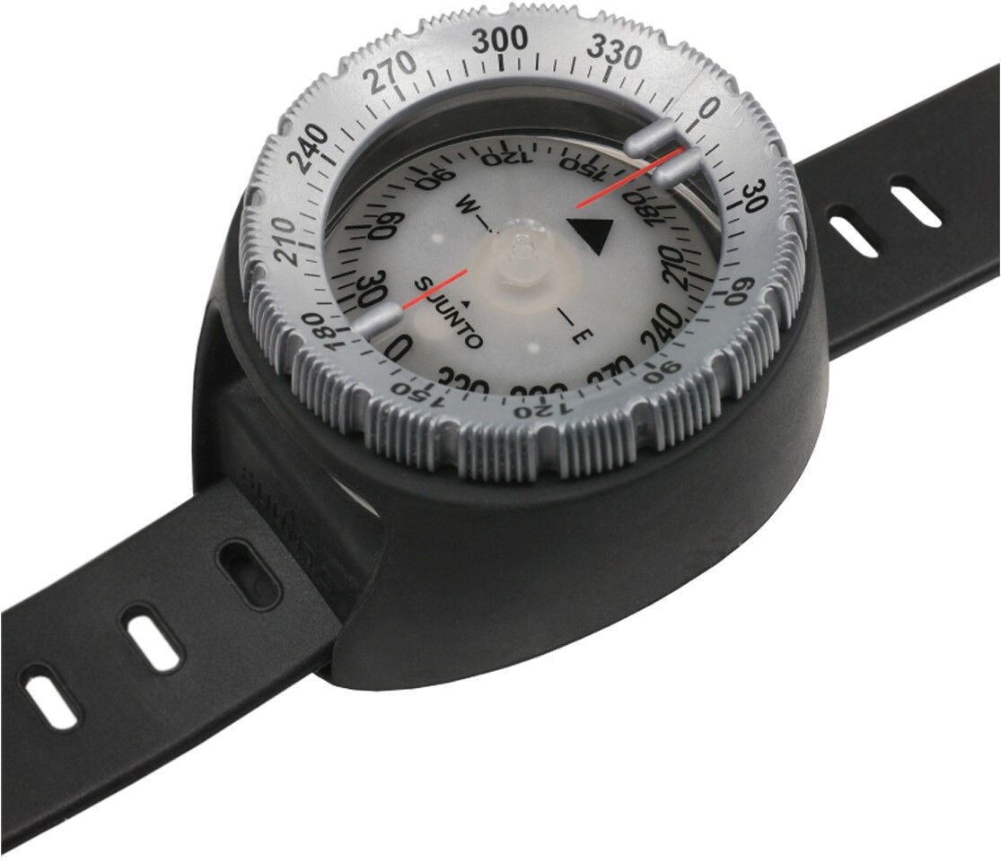 Suunto SS050504000 - Športové Hodinky Core Alphacore Alpha Stealth