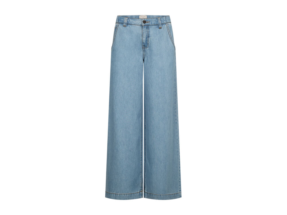 LIGHT BLUE DENIM