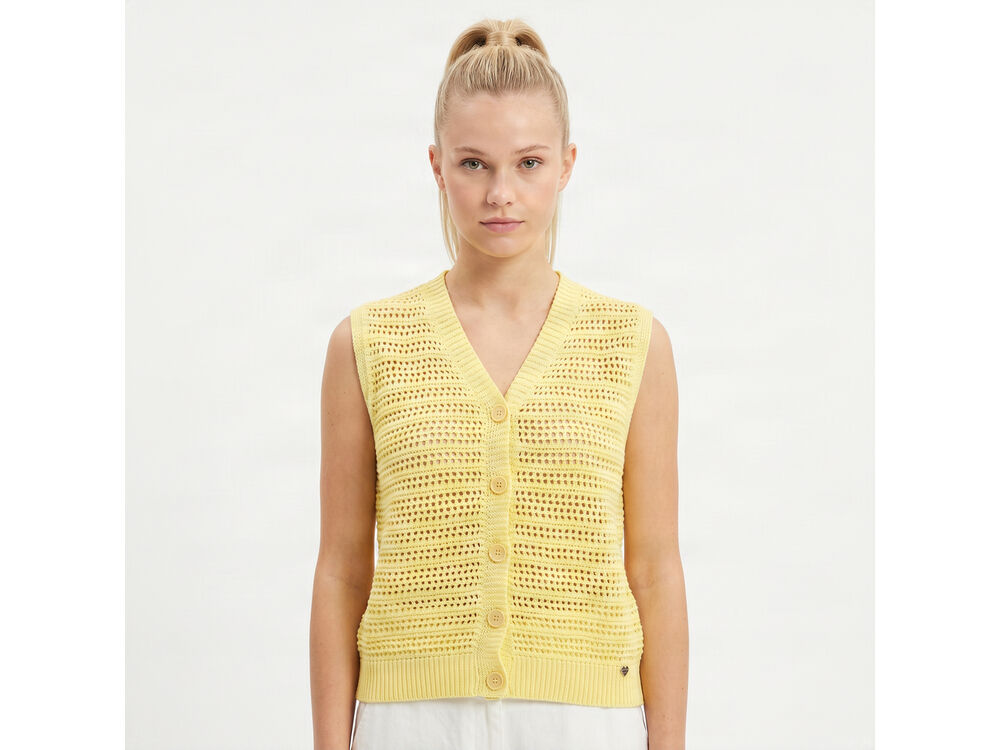 LIGHT YELLOW