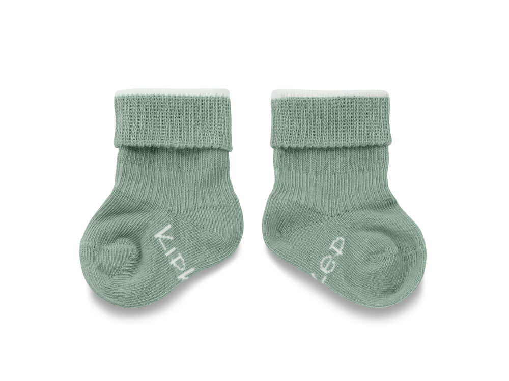 PALE GREEN