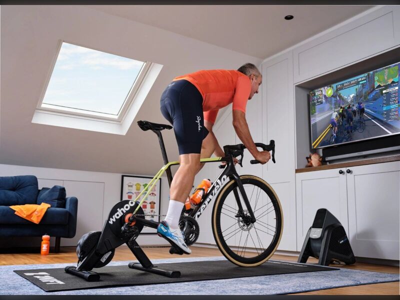Test Wahoo KICKR CORE 2 avec Zwift Cog & Click