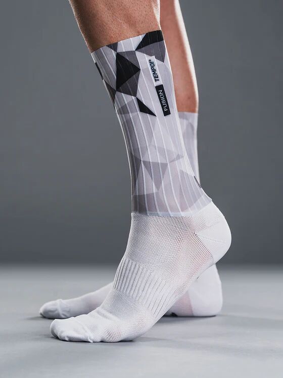 Fusion Tempo! PRO Aero Socks – Carbone