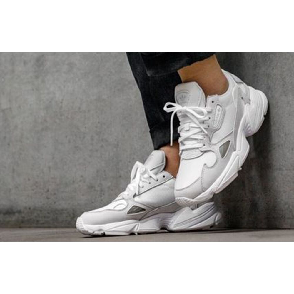 Adidas Originals - Falcon W