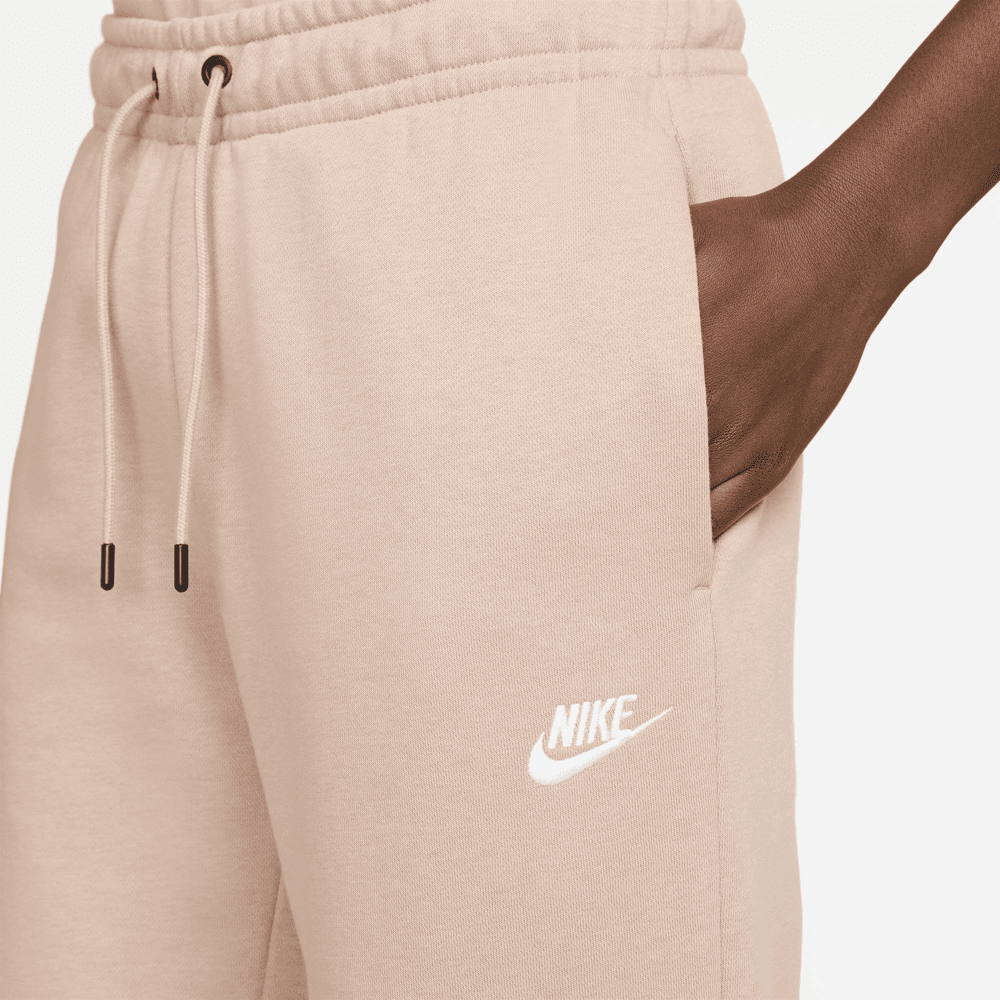 BV4091 Nike Sportswear Essential Women 