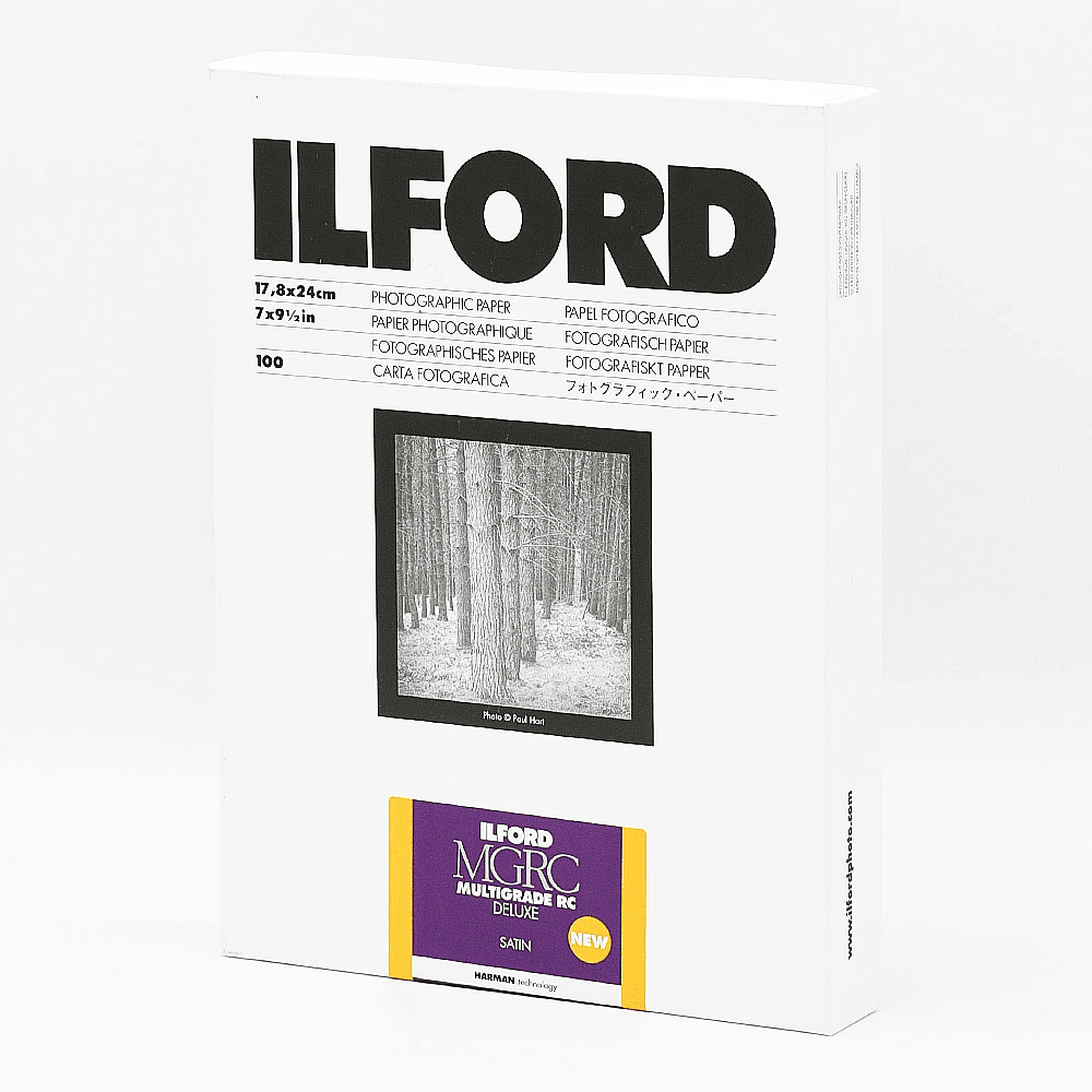 Boite de 100 feuilles Ultra Pro à 9 cases pour classeur Silver Series