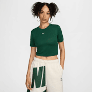 Nike- Sportswear Essential cropped T-shirt Dames