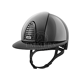 KEP ITALIA CROMO 2.0 / POLISH ZWART / VOOR- EN ACHTERZIJDE TEXTILE ZWART / GRILL TEXTILE ZWART / FRAME GRID SUB BUTTON POLISH ZWART / POLO KLEP POLISH ZWART / ZWARTE KINBAND