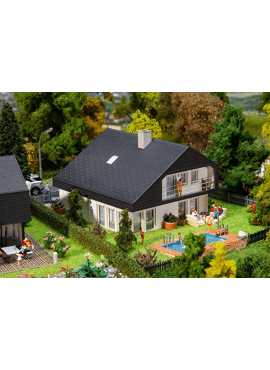 FALLER 130642 / WOONHUIS MET PLATEN DAK