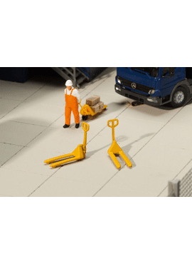 FALLER 180915 / 2 POMPWAGENS