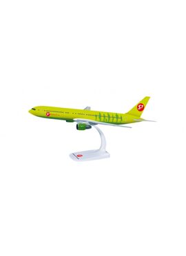 HERPA 609227 / S7 Airlines B767-300