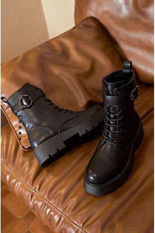 Gesp boots Karlien