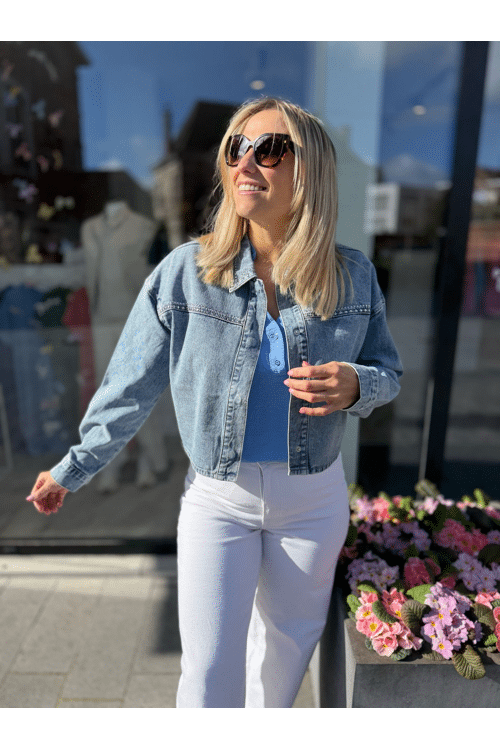 croped stud jacket