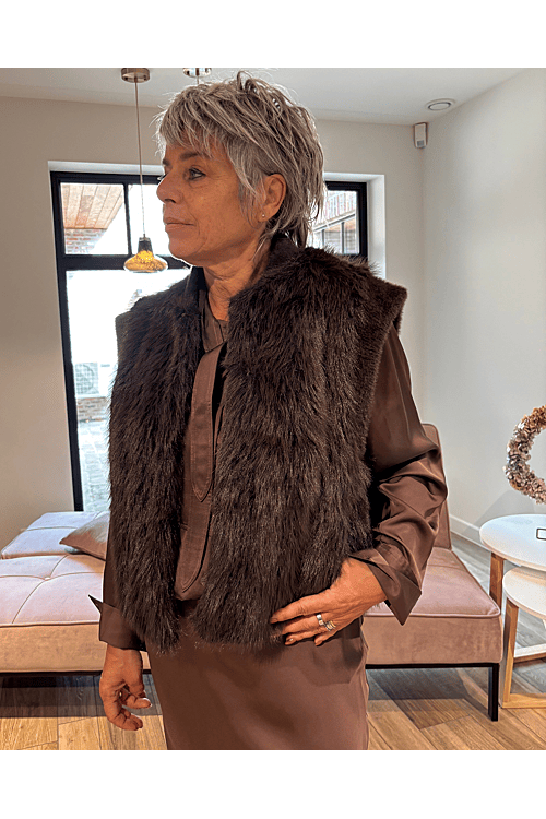 JAS ALVITA FAUX FUR PEATED