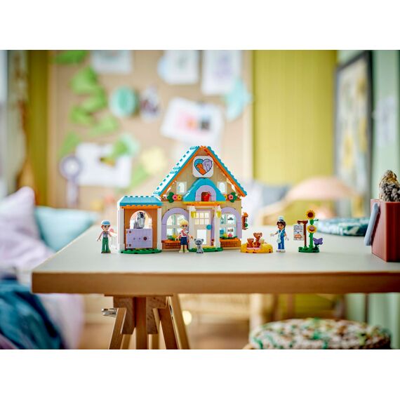 Lego Friends Dierenkliniek Voor Paarden En Huisdieren 42651