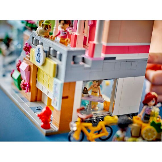 Lego Friends Heartlake City Appartementen En Winkels 42670