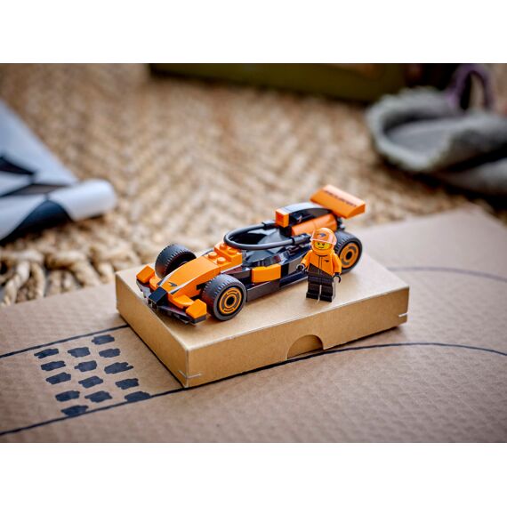 Lego City F1 Coureur Met Mclaren Racewagen 60442