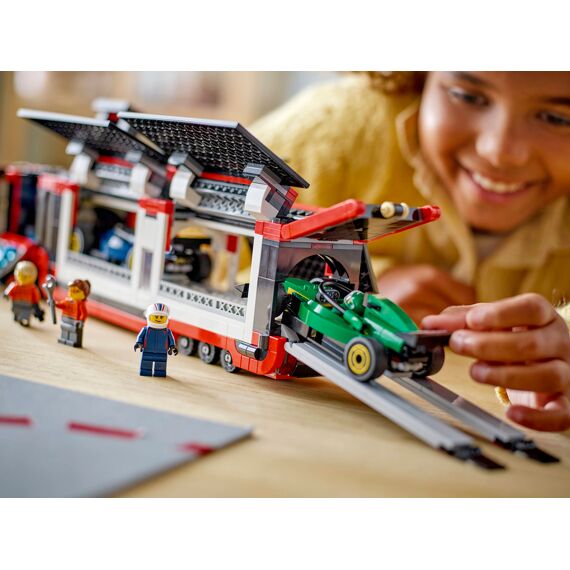 Lego City F1 Truck Met Rb20 En Amr24 F1 Auto'S 60445