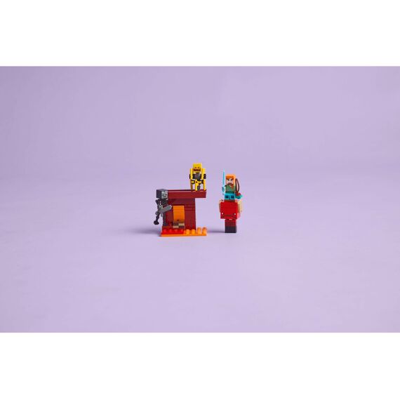 Lego Minecraft De Lavastrijd In De Nether 21266