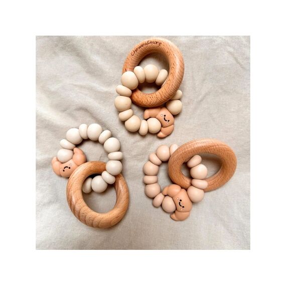 Chewies And More Croissant Chewie Bijtring Beige
