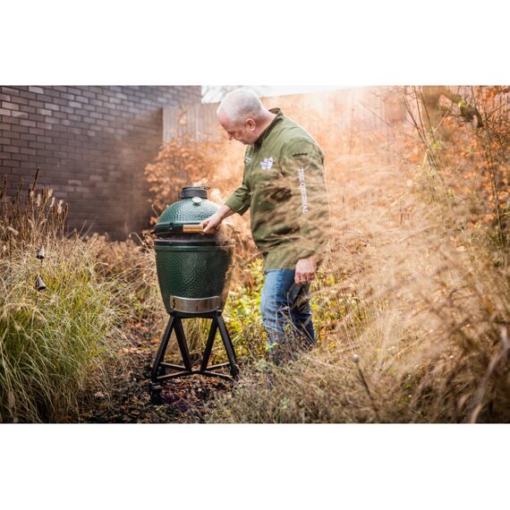 Big Green Egg Its A Big Deal The Medium Met Integgrated Nest + Handler