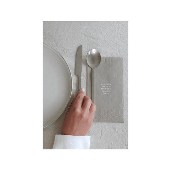Leeff Servetten - Enjoy This Moment, Tomorrow Is So Far Away