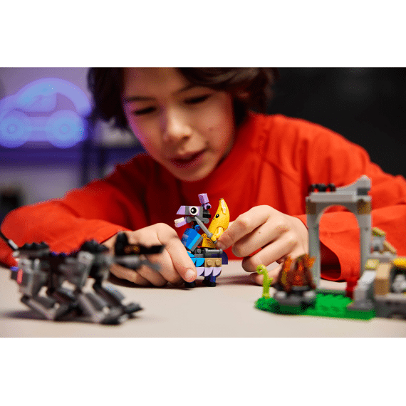 Lego Fortnite Peely En Sparkplugs Kamp 77075