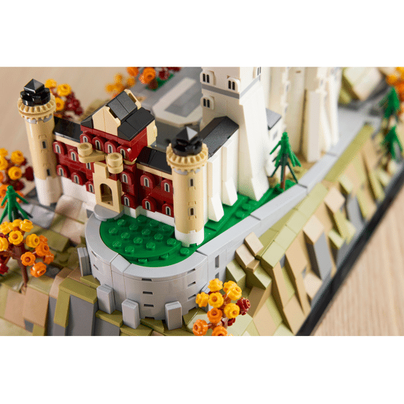 Lego Architecture Neuschwanstein Castle 21063