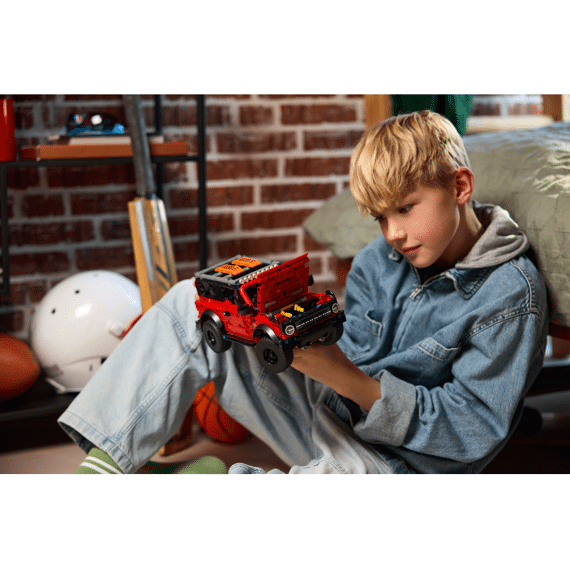 Lego Technic Ford Bronco® Suv 42213