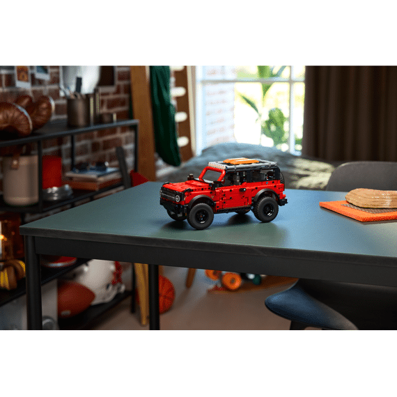 Lego Technic Ford Bronco® Suv 42213