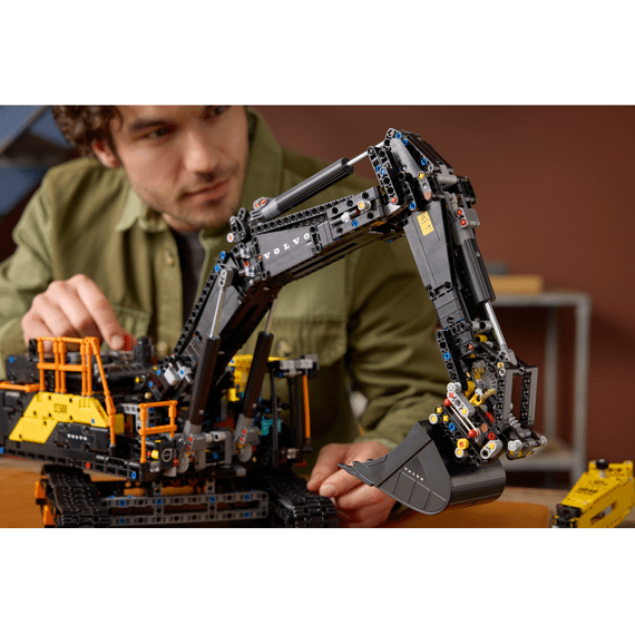 Lego Technic Volvo Ec500 Hybrid Graafmachine 42215
