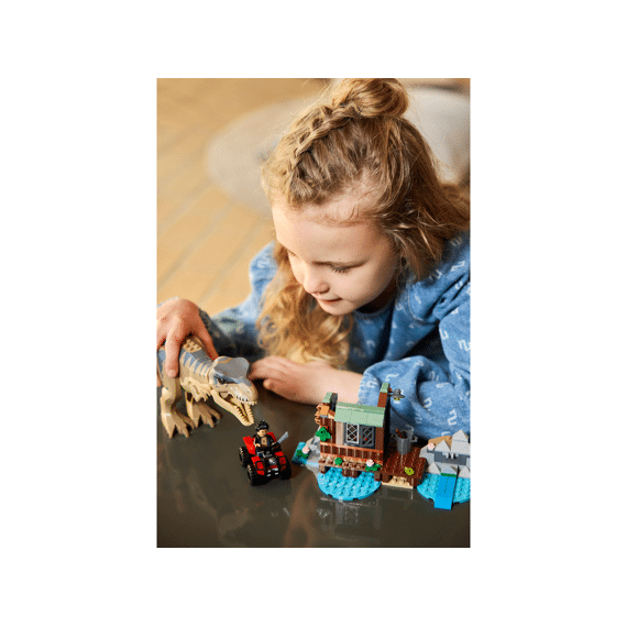 Lego Jurassic World T. Rex Rivierontsnapping 76975