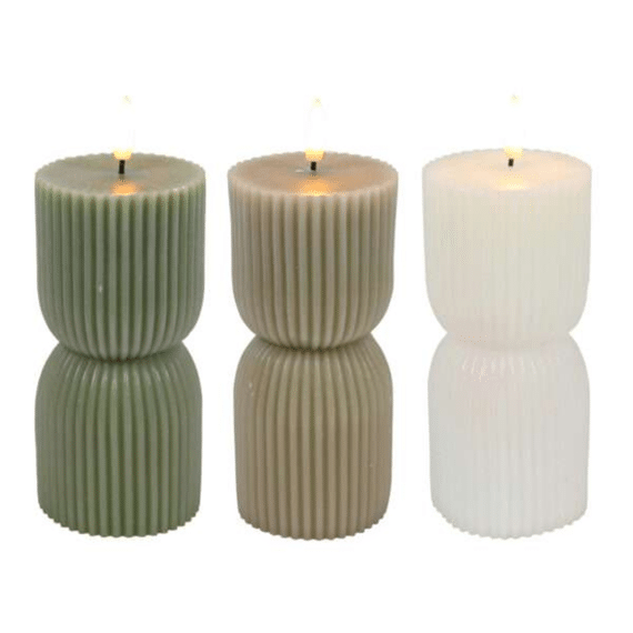 Led Kaars Met Ribbel 7x15cm Assortiment Prijs Per Stuk