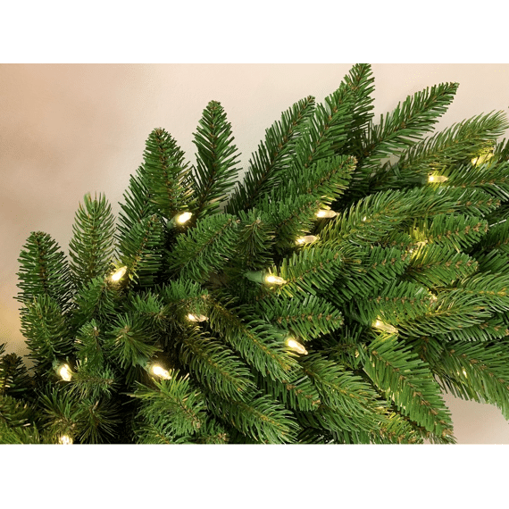 Grande Fir Wreath D61cm 50l Transfo