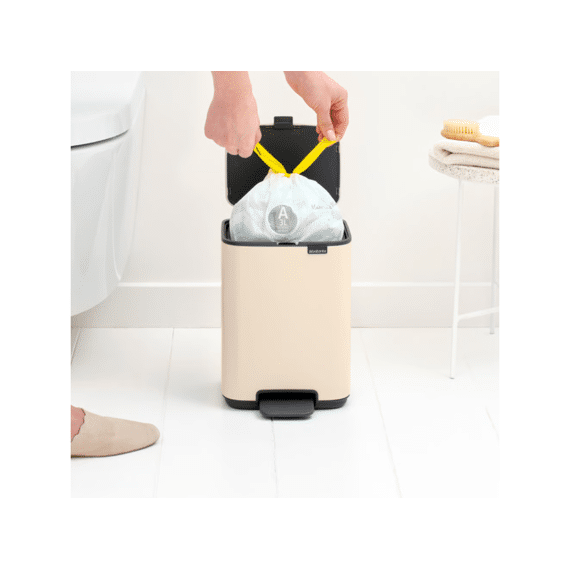 Bo Pedaalemmer 4l Met Kunststof Binnenemmer Soft Beige