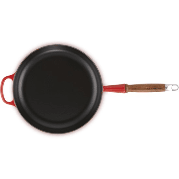 Le Creuset Signature Bakpan Met Houten Handvat 24cm Kersenrood