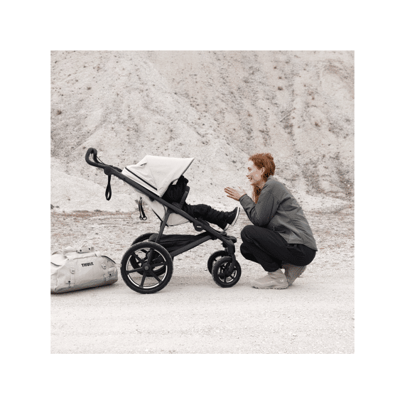 Thule Urban Glide 4-wheel Buggy Magn Sluiting Black