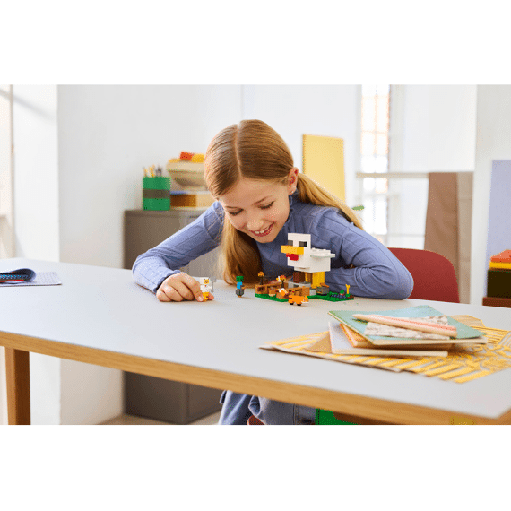 Lego Minecraft Kippenboerderij 21585