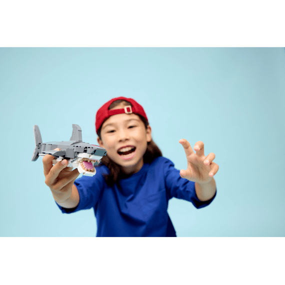 Lego Creator Woeste Haai Met Schatkist 31381